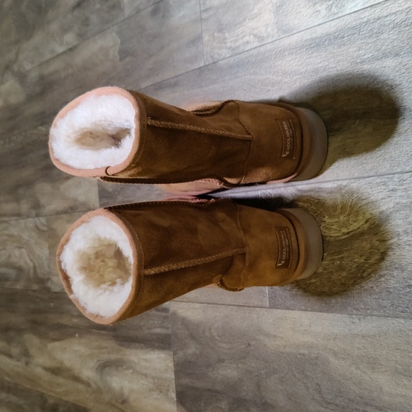 UGG Koolaburra Suede Boots NWOT - Picture 3 of 7